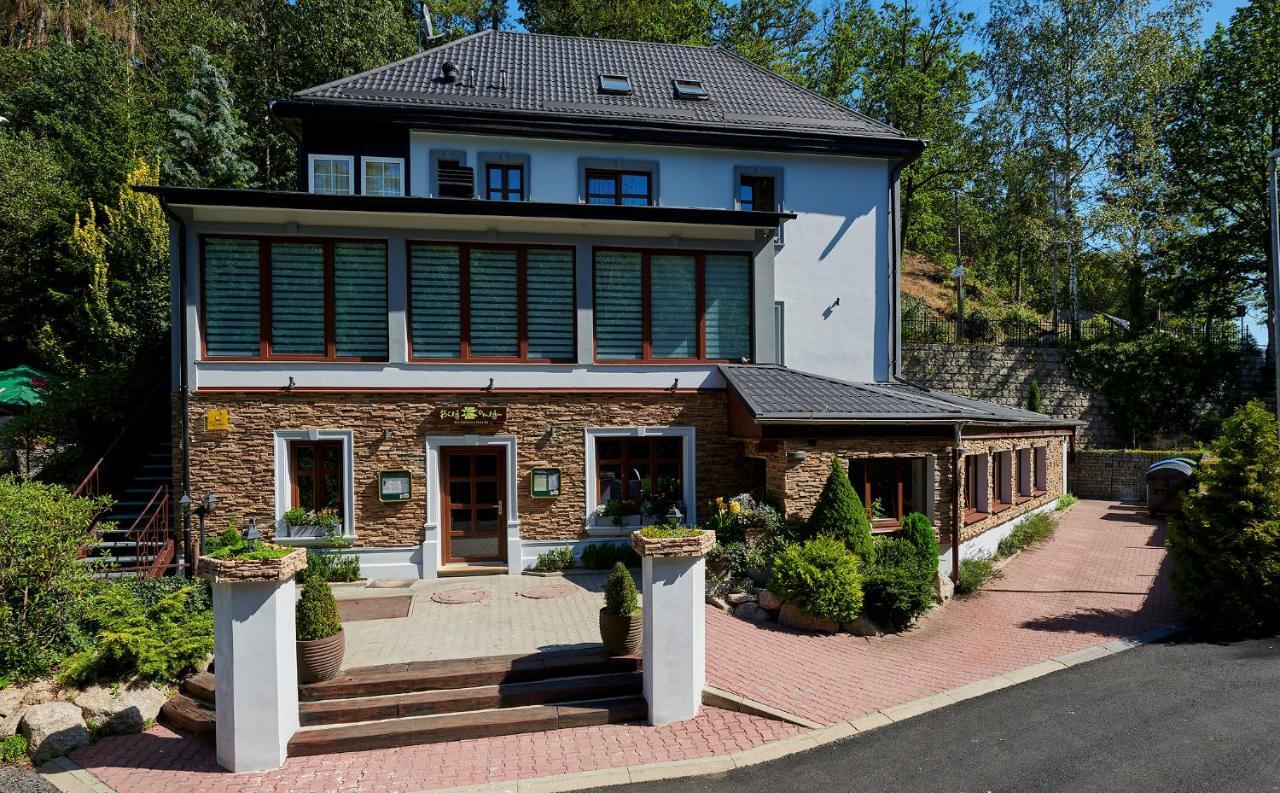 Penzion A Restaurace Bily Mlyn Liberec Dış mekan fotoğraf